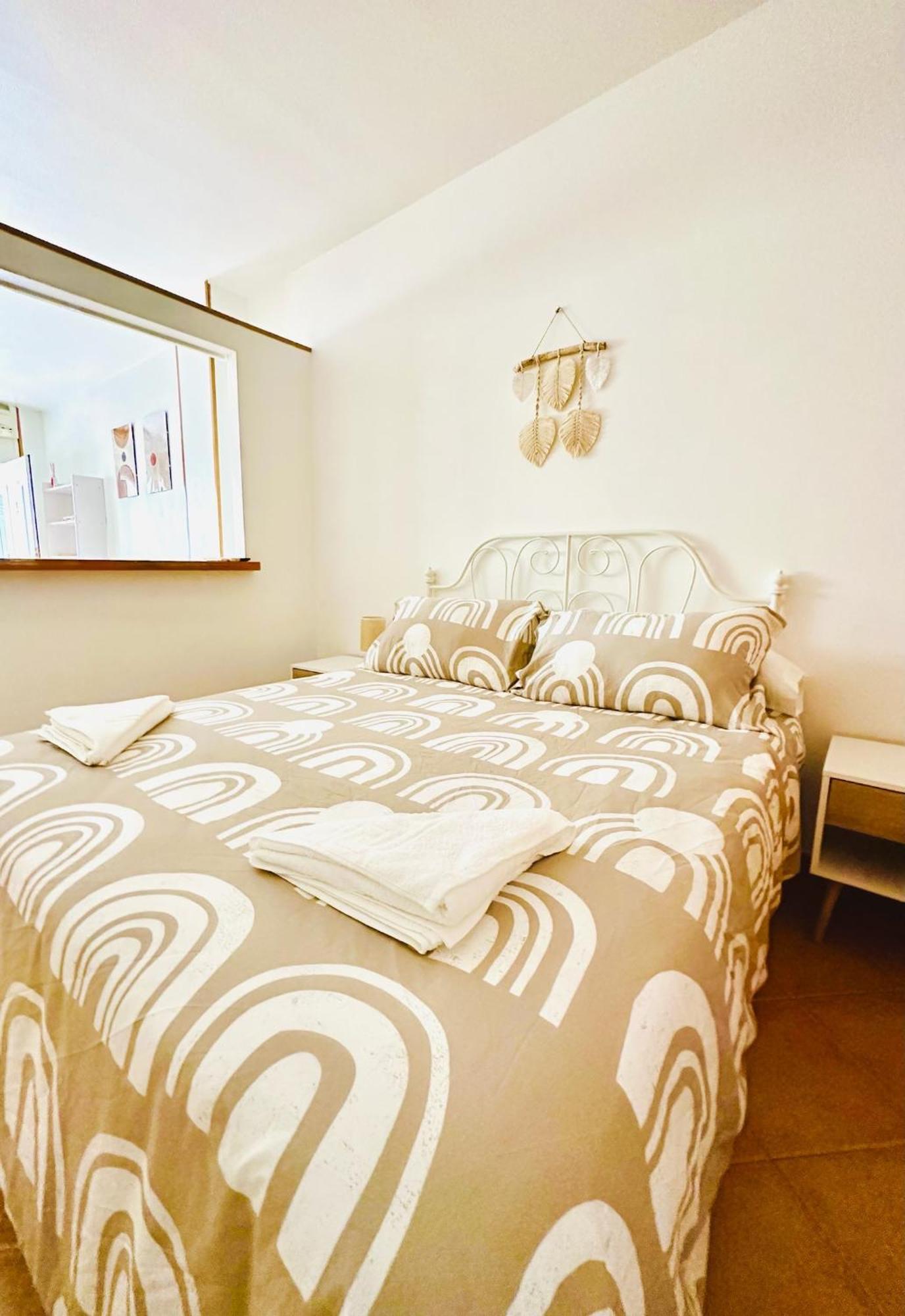 Centre Village Apartment Ла-Кала-де-Михас Экстерьер фото